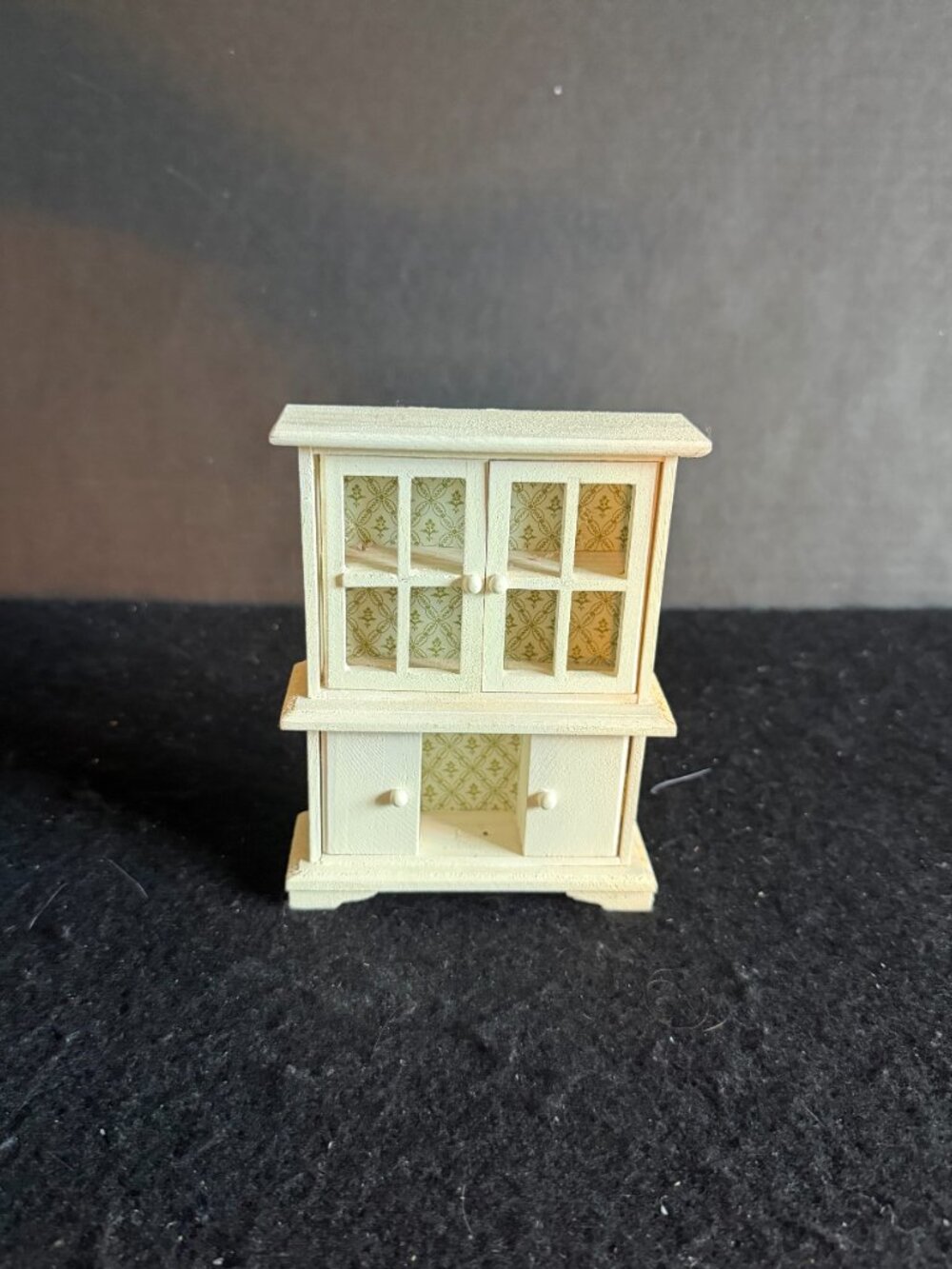 Dollhouse “Misc Living Room” Furniture - Picture 6 of 11